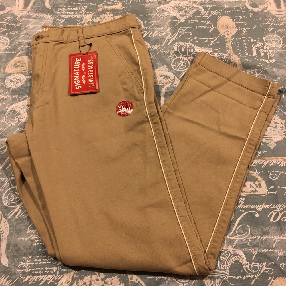 Levi khaki essential chino jeans